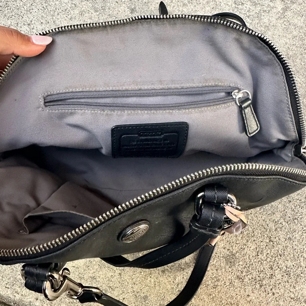 Coach Handbag - Picture 2 of 3